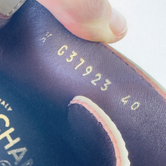 CHANEL Interlocking CC Lace Up Combat Boots. - Picture 10 of 13